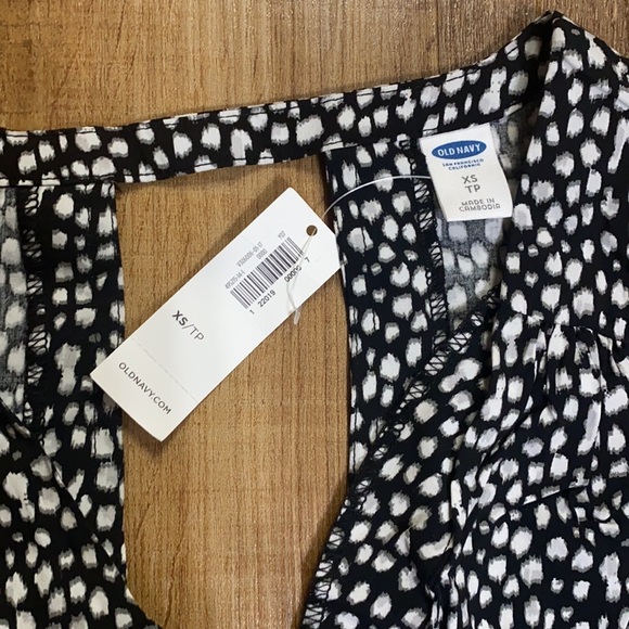 Old navy black & white v neck dress size XS - Picture 4 of 5